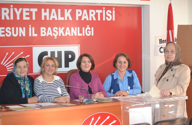 Photo of CHP ÜYELERİ DELEGELERİNİ SEÇTİ