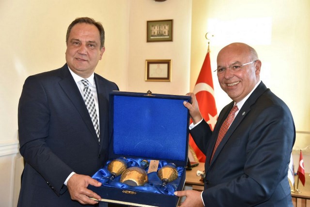 Photo of BAŞKAN AKSU GİRESUN’UN KARDEŞ BELEDİYESİNDE BAĞBOĞUZUMU FESTİVALİNDE