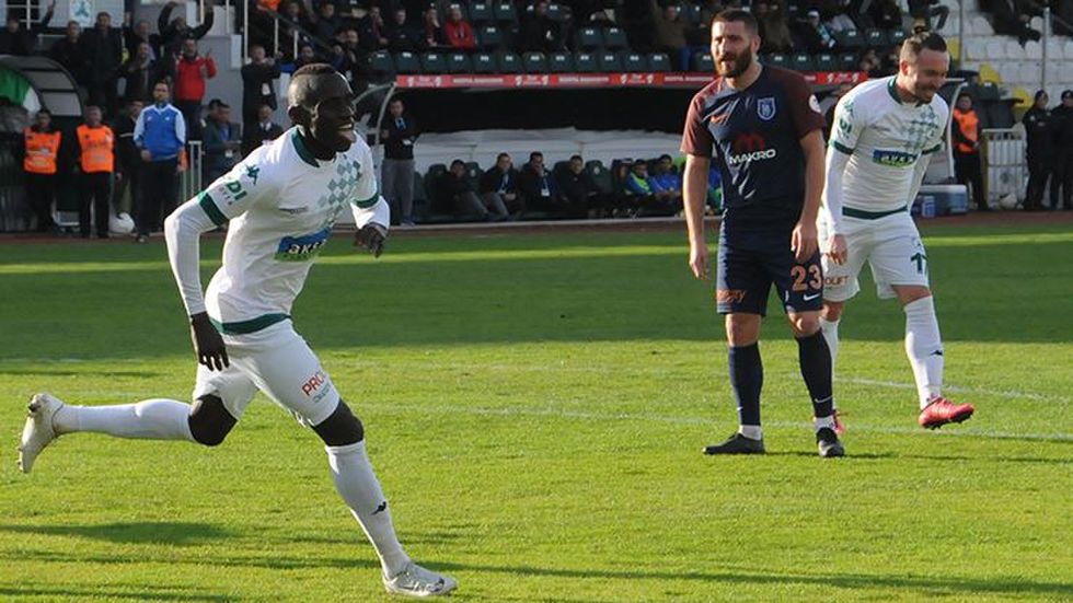 Photo of Giresunspor: 3-Medipol Başakşehir:1..