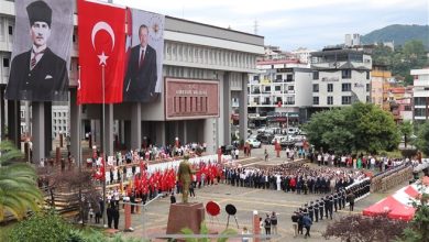 Photo of Ak Parti milletvekilleri 30 Ağustos törenlerinde yoktu