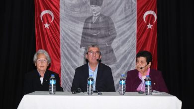 Photo of 29 Ekim Kadınları Derneği panel düzenledi