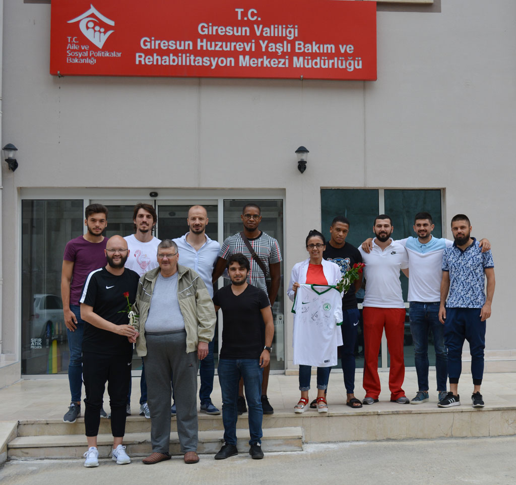 GİRESUNSPOR’DAN GİRESUN HUZUREVİ’NE ZİYARET