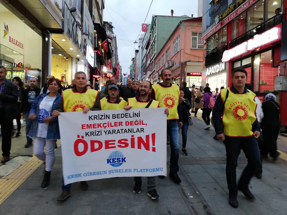 KESK’TEN YÜRÜYÜŞ VE BASIN AÇIKLAMASI