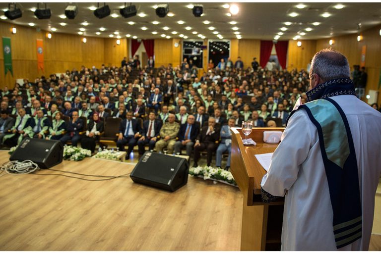 GİRESUN ÜNİVERSİTESİ’NDE AKADEMİK YIL TÖRENLE BAŞLADI