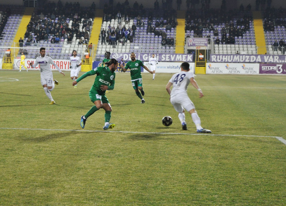 GİRESUNSPOR’UN DÜŞÜŞÜ SÜRÜYOR