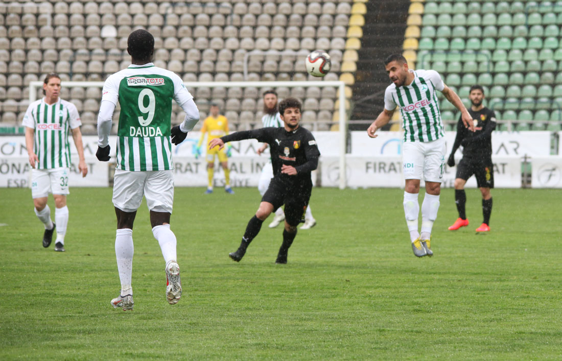 GİRESUNSPOR EVİNDE YENEMEDİ