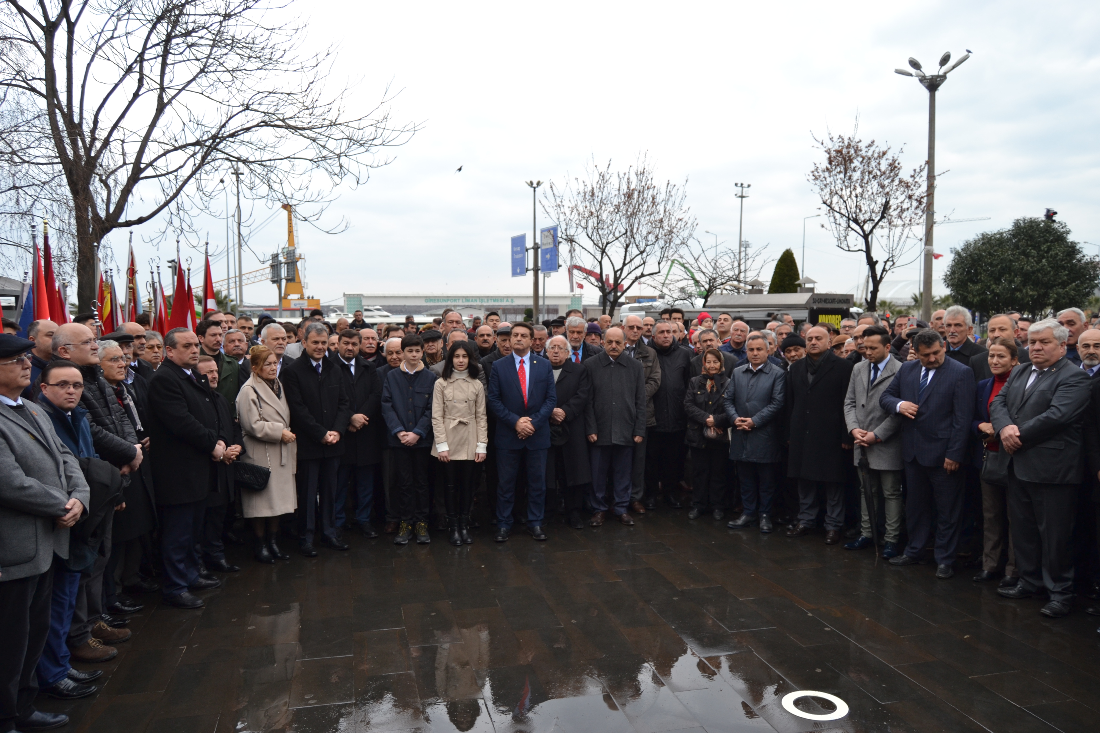 OSMAN AĞA’YA SAYGI TÖRENİ…