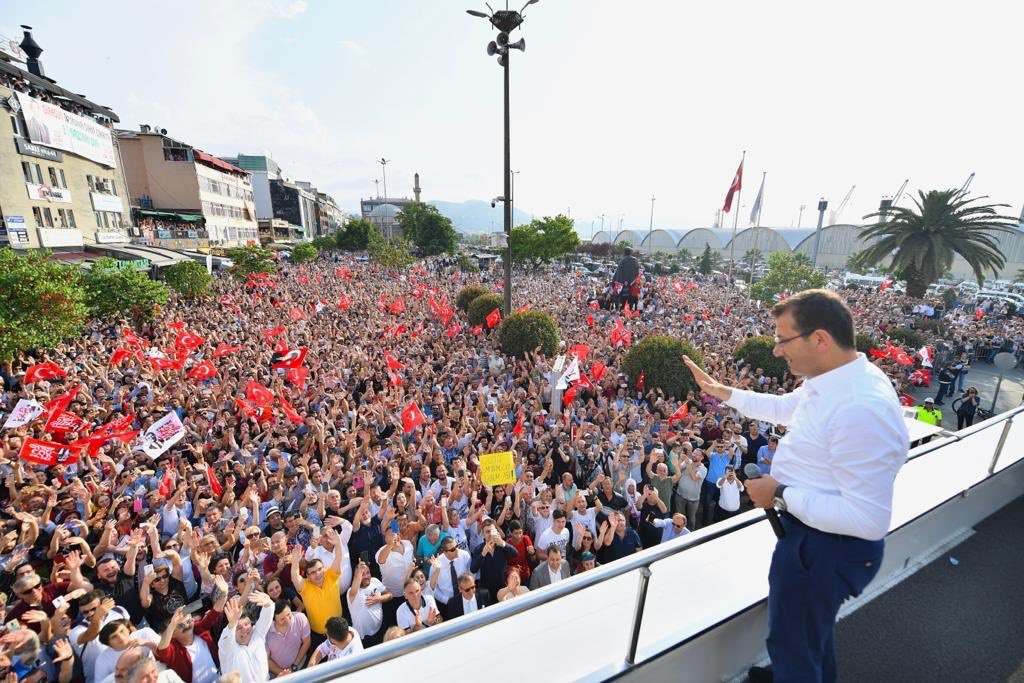 GİRESUNLULAR’DAN HEMŞERİLERİ İMAMOĞLU’NA MÜTHİŞ KARŞILAMA