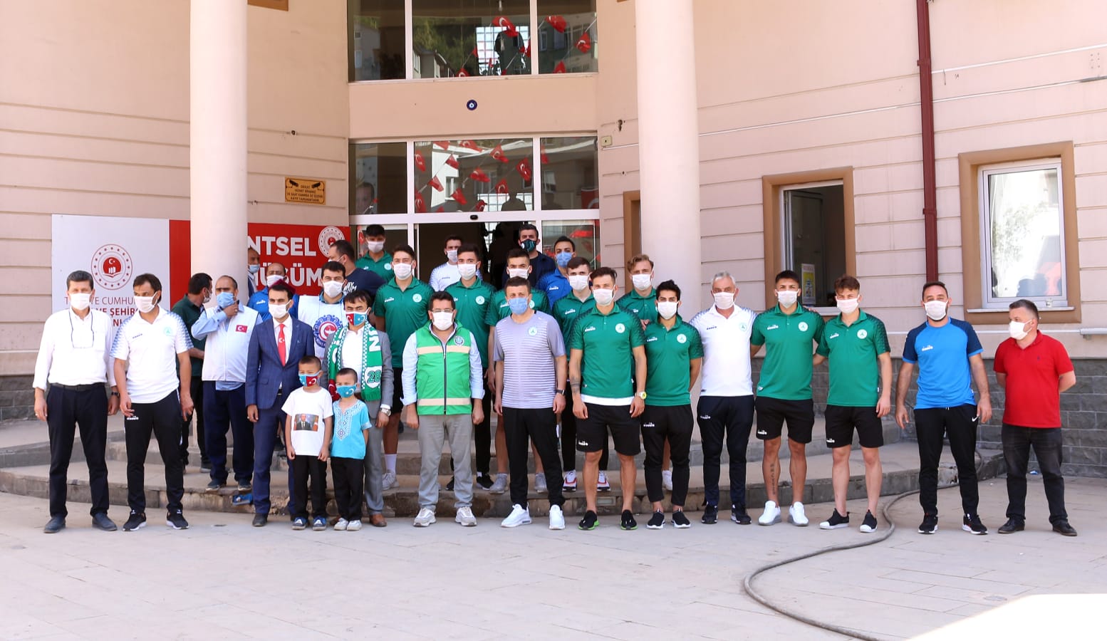 GİRESUNSPOR’DAN DERELİ’YE GEÇMİŞ OLSUN ZİYARETİ