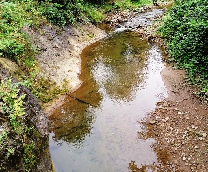 GİRESUN’DAKİ DERELERDEN KUM-ÇAKIL ALINMASI YASAKLANDI