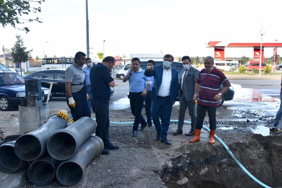 NİHATBEY CADDESİ’NİN ALTYAPISI YENİLENDİ, SIRA ÜSTYAPIDA