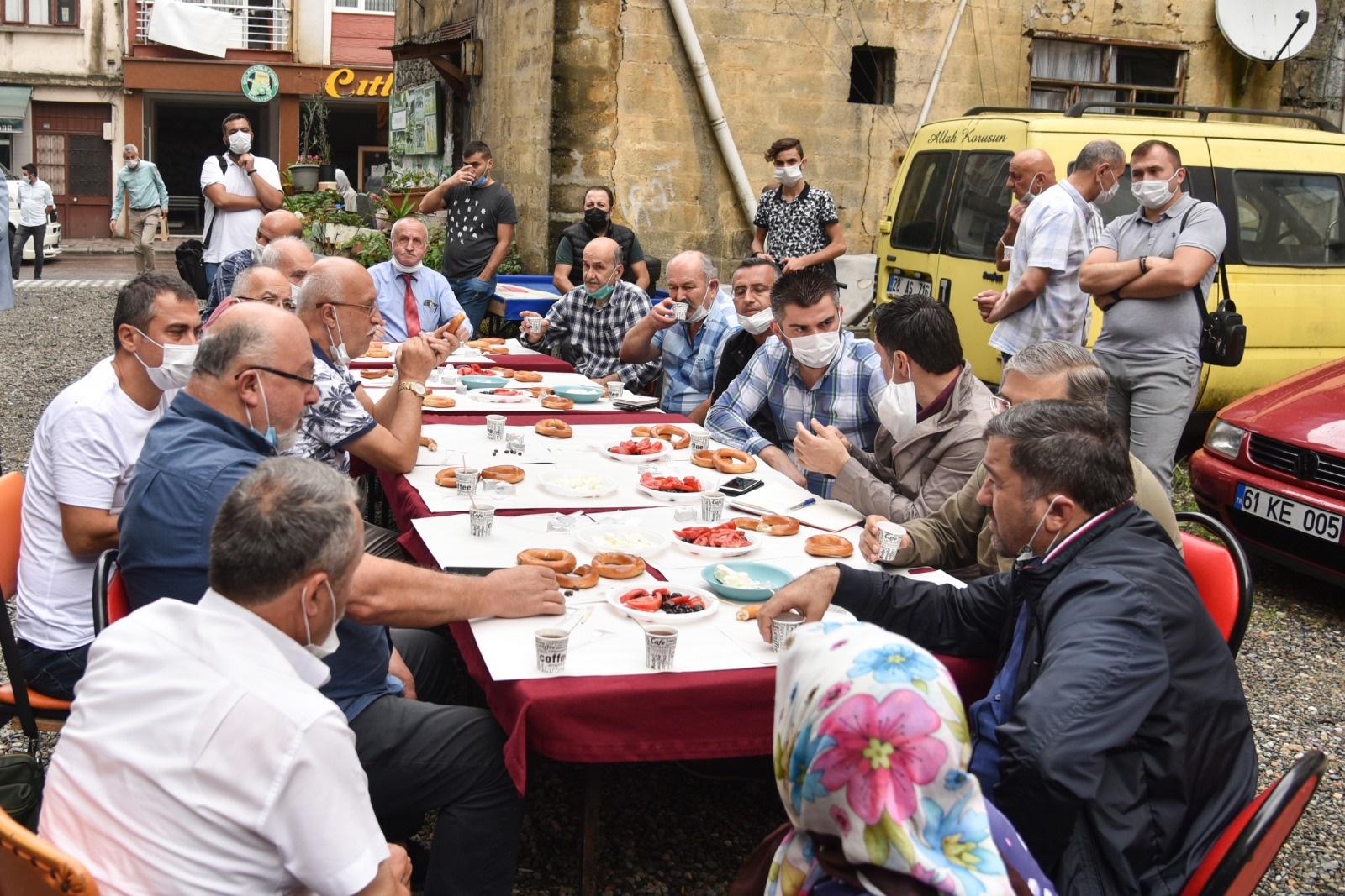 ŞENLİKOĞLU KERİM AKSU GİBİ…KAHVALTILAR SÜRÜYOR