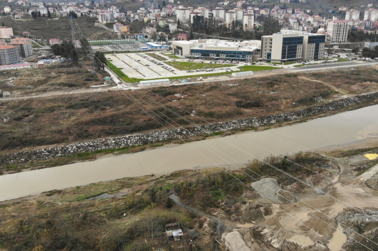 DSİ, HASTANE İÇİN AKSU ÜSTÜNE KÖPRÜ YAPACAK