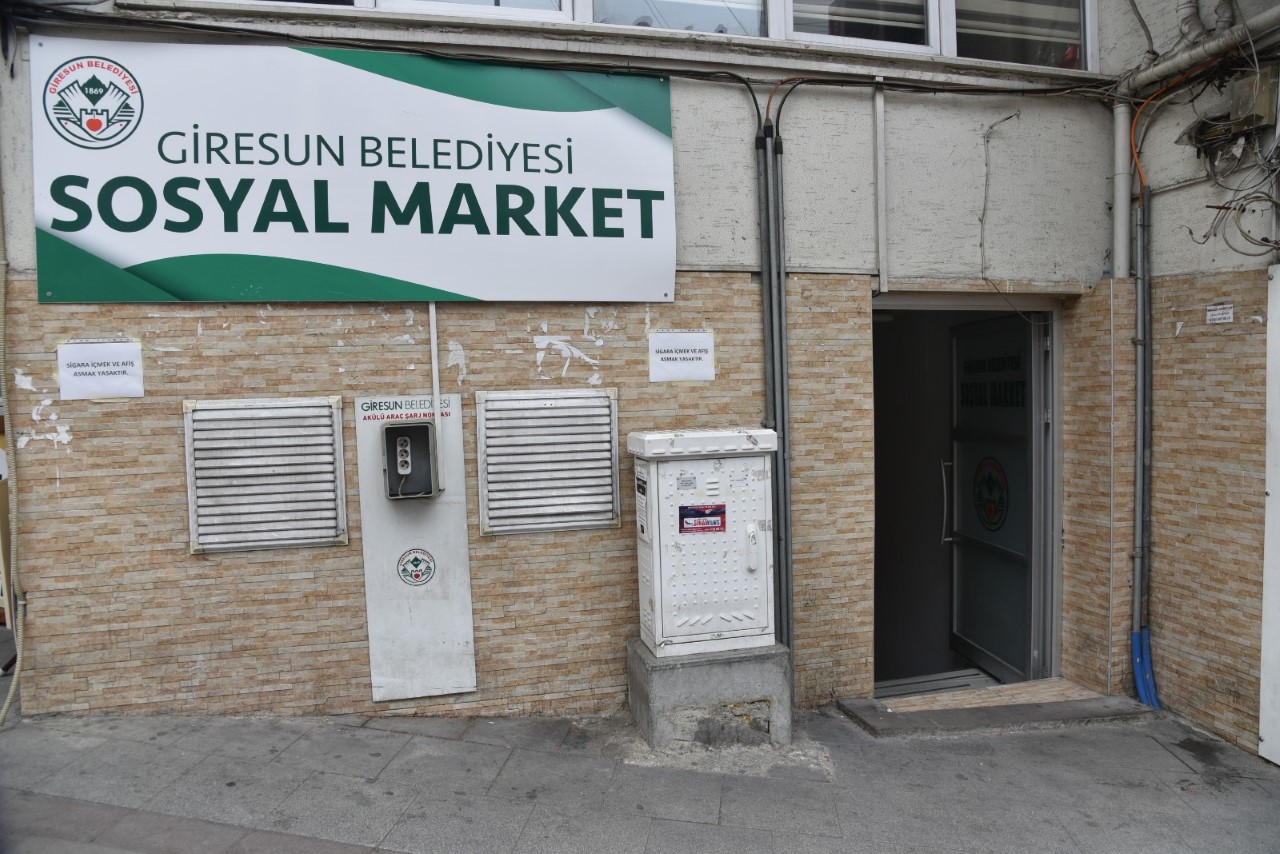 SOSYAL MARKETE VATANDAŞ İLGİSİ