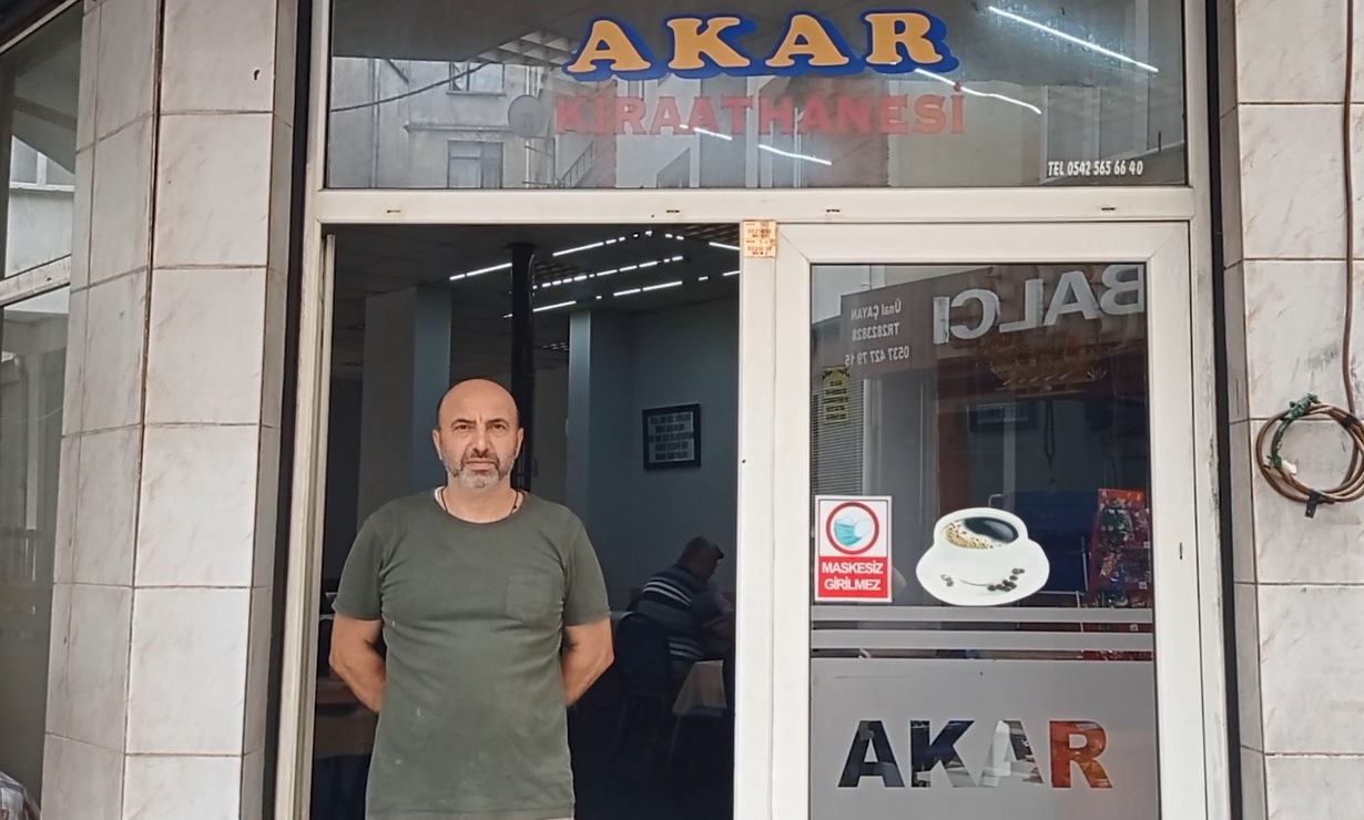 KAHVECİLERİ KUMAR DA KURTARMIYOR