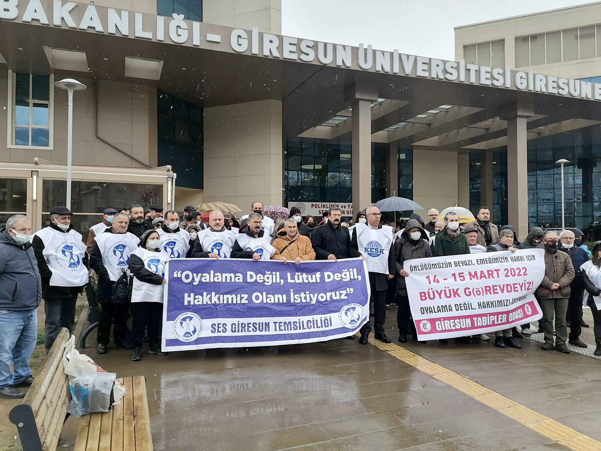 GİRESUN’DA BAZI DOKTORLAR İŞ BIRAKTI