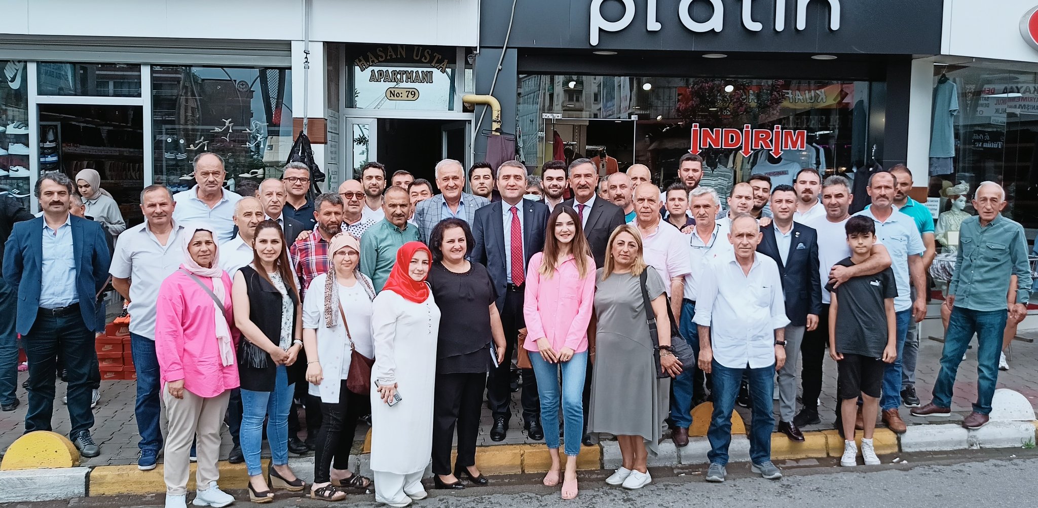 GELECEK PARTİSİ’NDE BAYRAMLAŞMA YOĞUN KATILIMLI OLDU