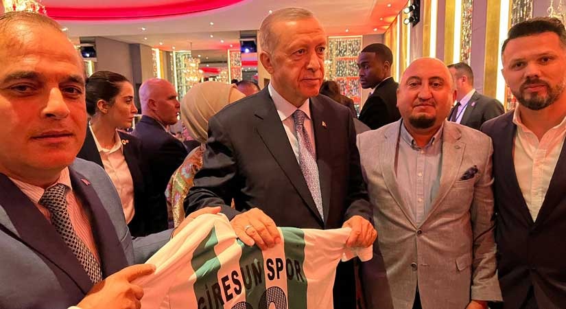 Cumhurbaşkanı Erdoğan’a ABD’de Giresunspor forması