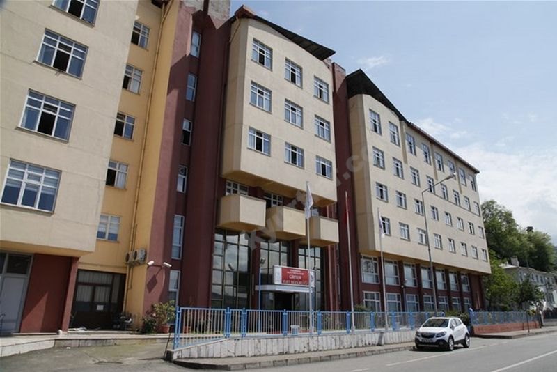 Üniversite öğrencilerine yurt müdürlükleri ‘eşyalarınızı alın’ dedi