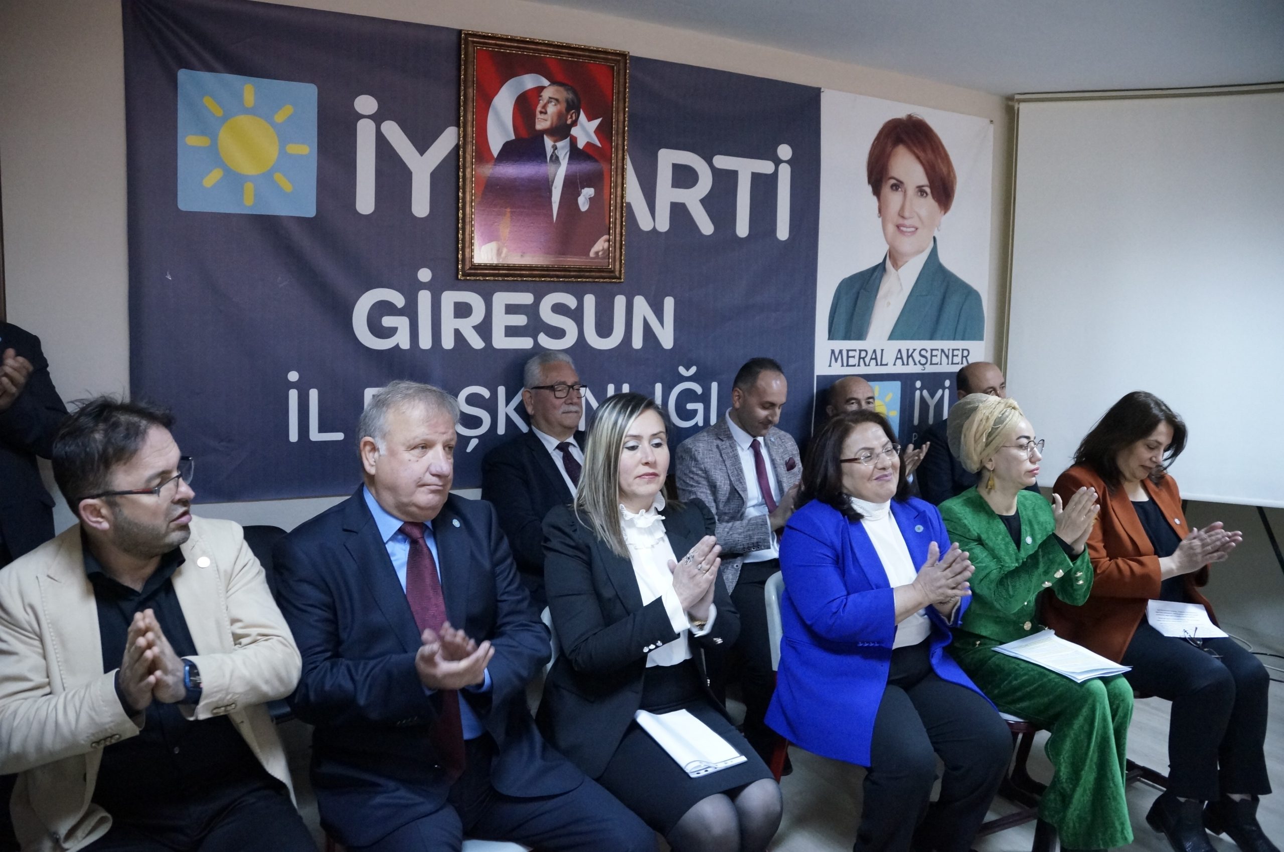 İYİ Parti’de Ünzile Yüksel’le şans arayacak