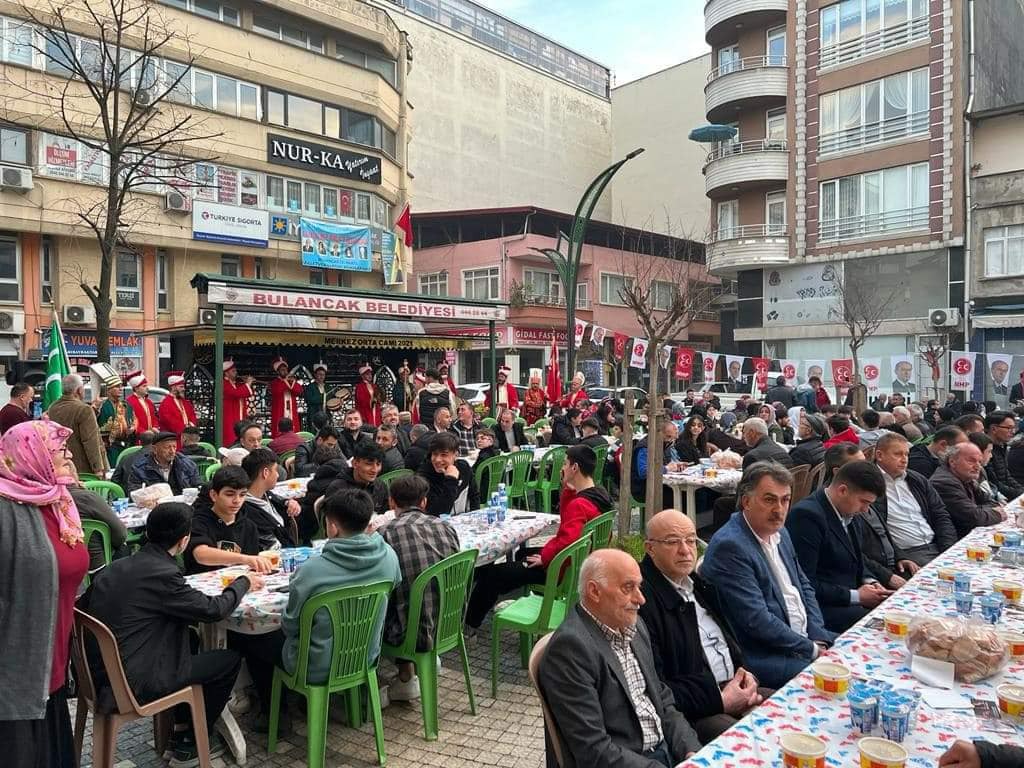 MHP’LİLER TÜRKEŞ’İ BULANCAK’TAKİ İFTAR YEMEĞİNDE ANDI