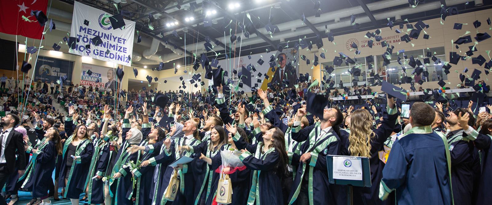 Giresun Üniversitesi’nden 4 bin öğrenci mezun oldu