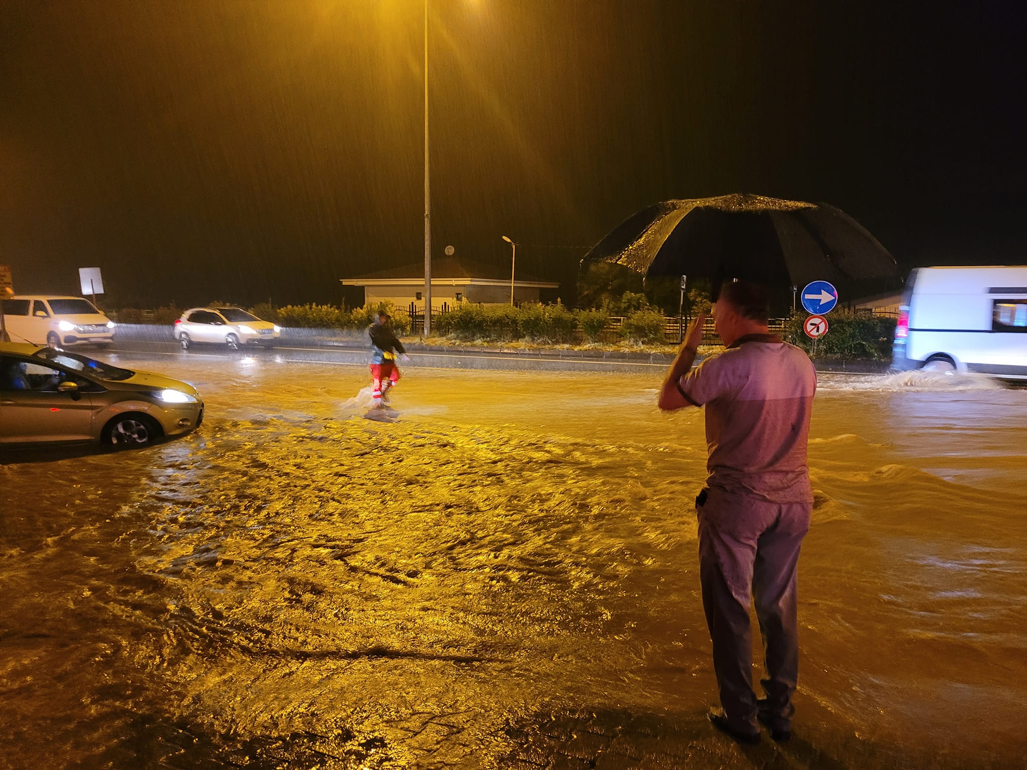 Piraziz ve Gülyalı’yı yağmur vurdu