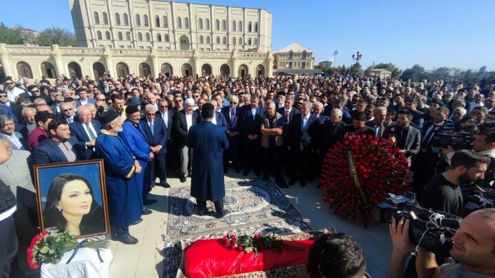 Ganire Paşayeva sonsuzluğa uğurlandı