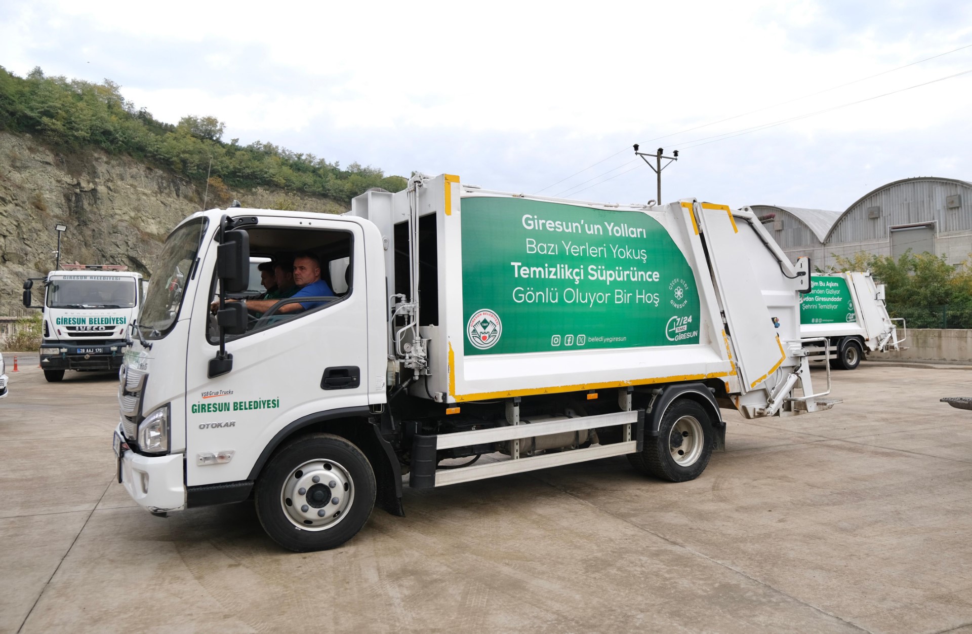 Giresun manili çöp kamyonları