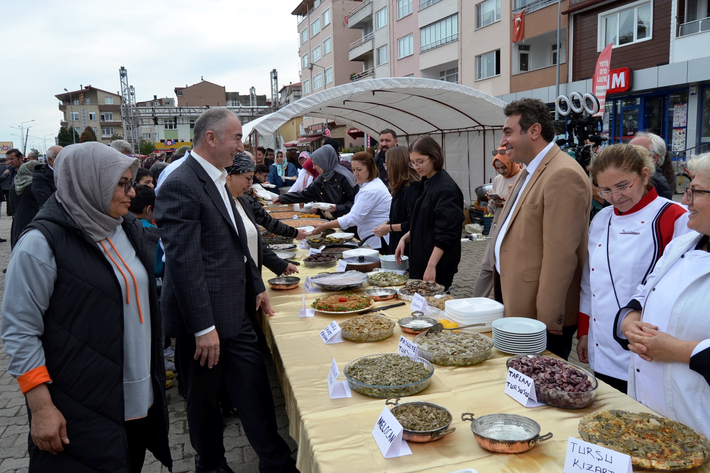 Piraziz Gurme ve Turizm Festivali’ne yoğun ilgi vardı