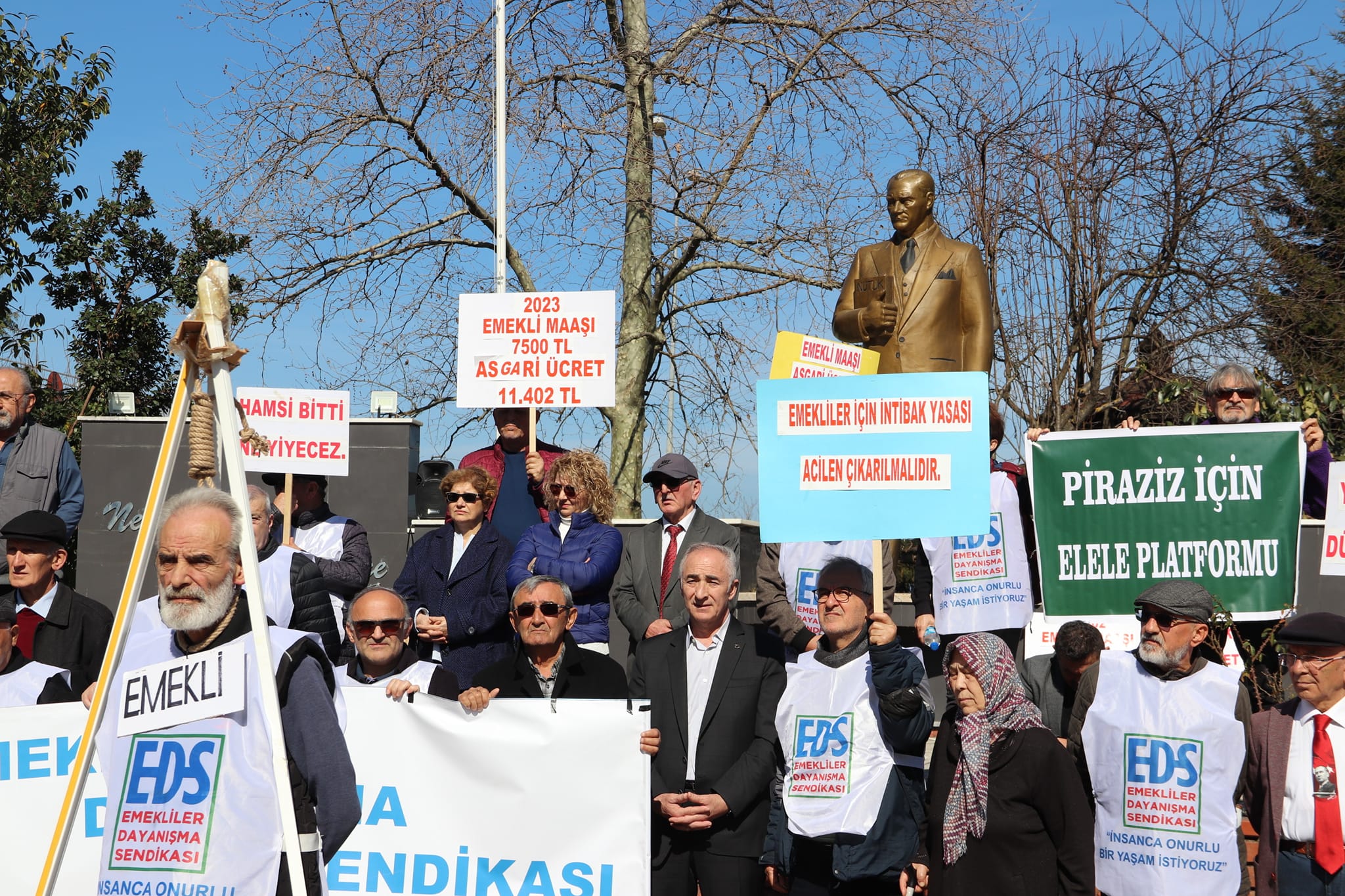 Hüseyin Görgülüoğlu’ndan emeklilerin eylemine destek