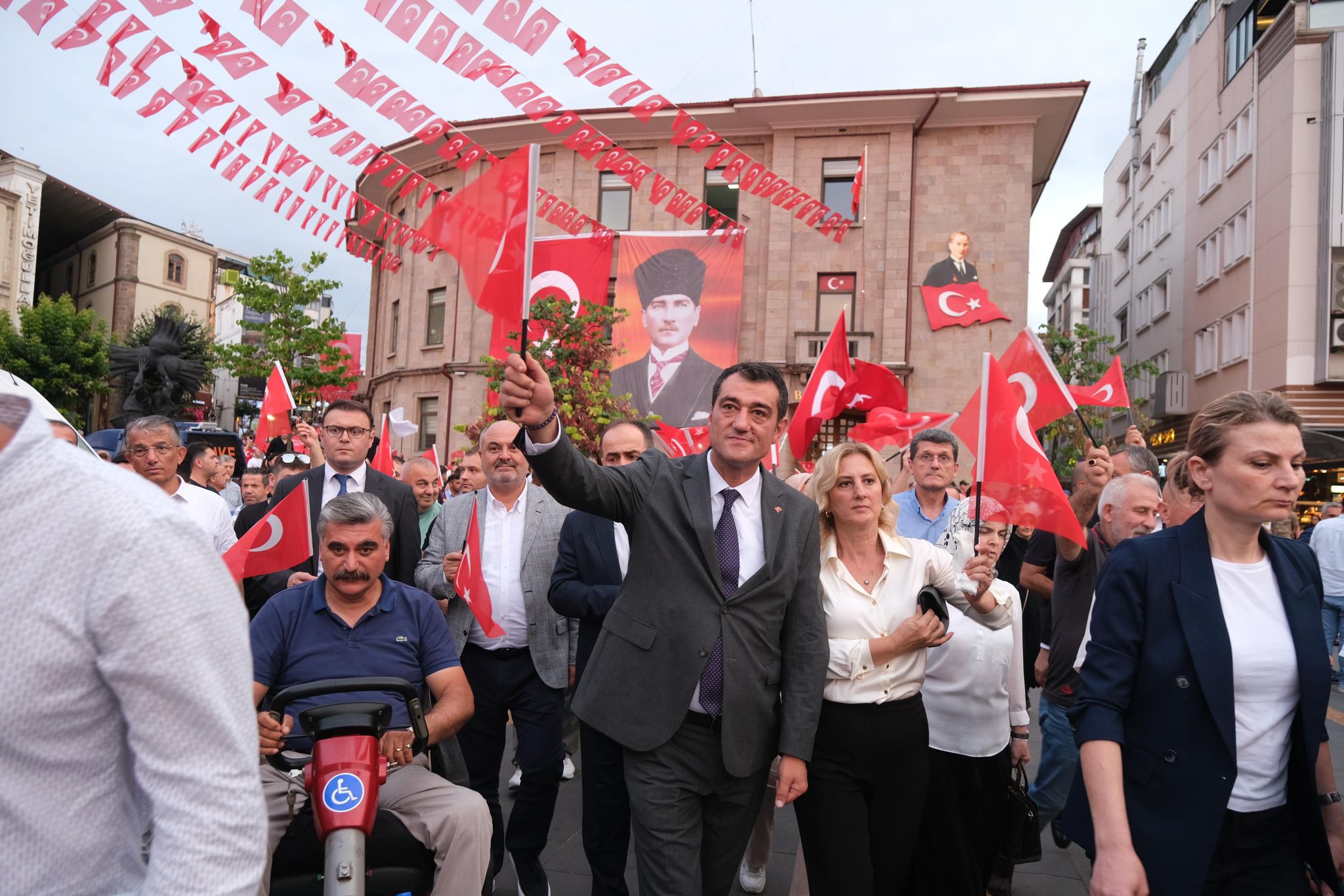 Köse: “Atatürk’ün izinden ayrılmayacağız, cemaatlere, tarikatlara fırsat vermeyeceğiz”