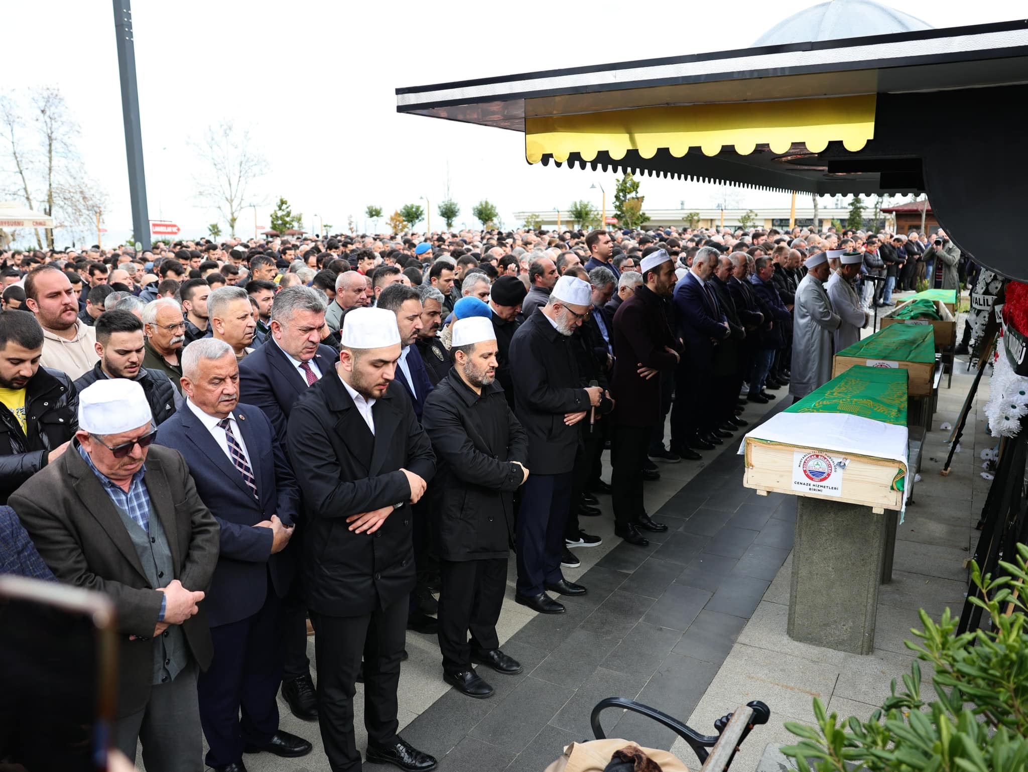 Arhavi’de heyelanda hayatını kaybedenler Bulancak’ta toprağa verildi