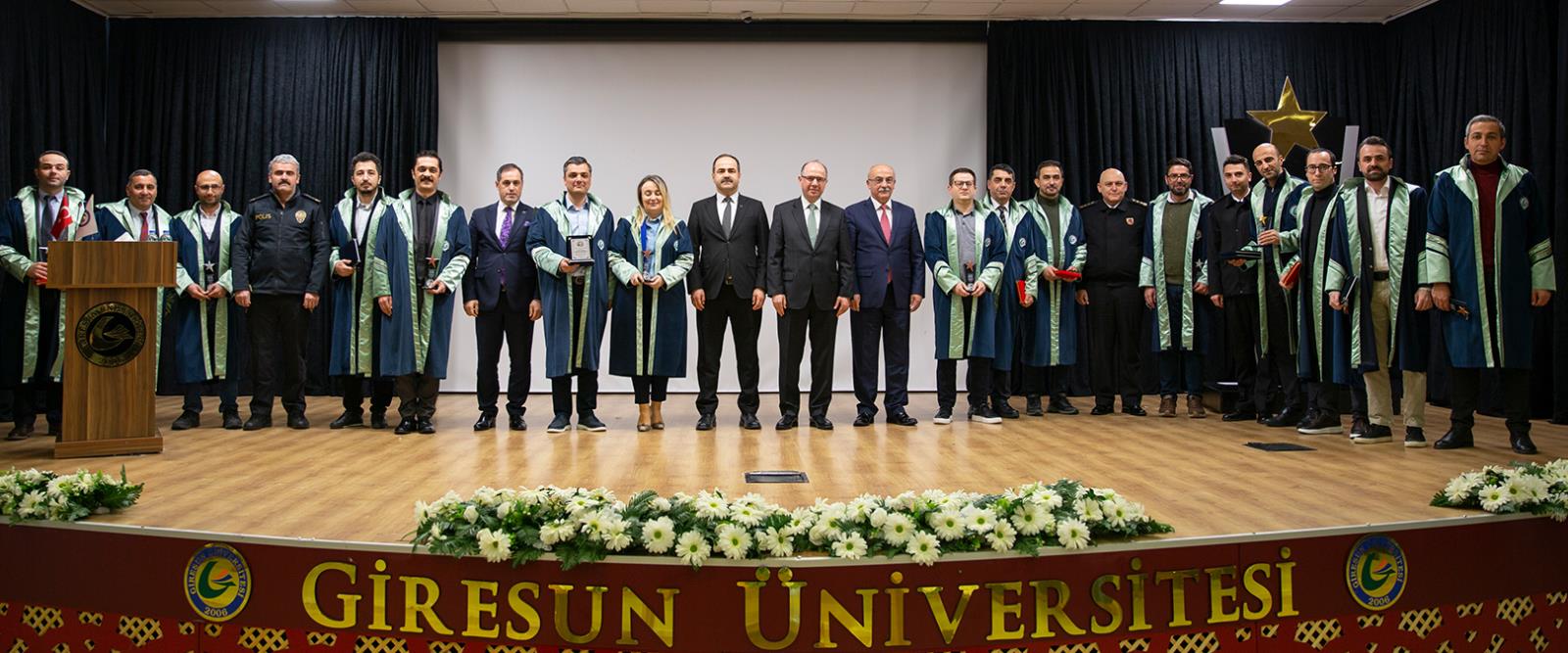 GRÜ’DE 26 AKADEMİSYENE ÖDÜL